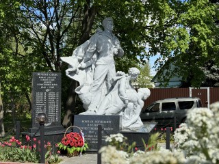 В деревне Спасское завершено благоустройство памятника павшим воинам