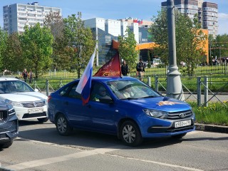 Автопробегом и концертом завершили празднование Дня Победы в Пущине