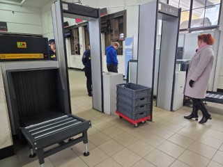 На ж/д вокзале Сергиева Посада ускорили проверку пассажиров
