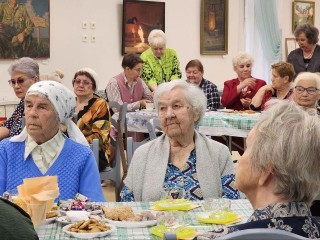Торжественная встреча поколений прошла в Луховицах в честь 80-летия Победы