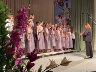Артисты Детской школы искусств им. Ширшова выступили с концертом ко Дню Победы