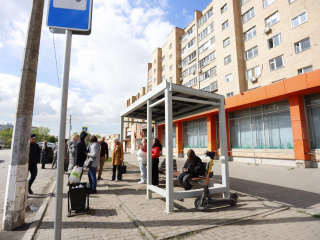 Новую автобусную остановку на улице Полевой установят через две недели