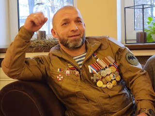 Герой России из Звенигорода после тяжелого ранения сам вынес сына из роддома