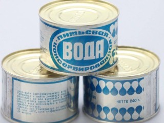 Эксперт не советует пить консервированную воду из Солнечногорска, которой 36 лет