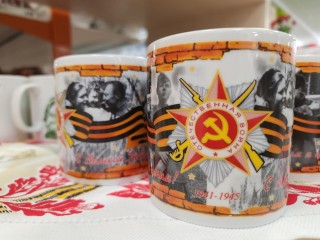 Чайные сервизы и скульптуры изготовили в Ликино-Дулеве ко Дню Победы