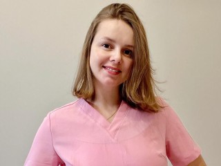 «Сняла наушники и начала действовать»: подмосковный ординатор Блажко рассказала, как ситуация с родами в метро изменила ее жизнь