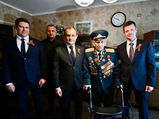 Игорь Брынцалов поздравил ветерана Великой Отечественной войны с Днем Победы