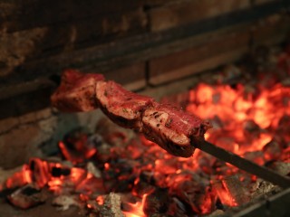 Майские шашлыки: где в Мытищах можно пожарить мясо без штрафов