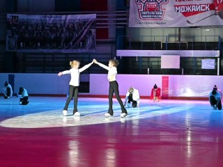 Спортивным праздником на льду «Багратиона» закрыли в Можайске зимний сезон