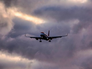 Какие категории граждан могут получить право на льготный проезд в самолете и поезде