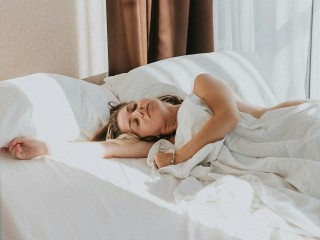 Сомнолог дала простые советы для правильного дневного сна