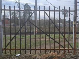 В Люберцах повысили безопасность на железнодорожных переходах