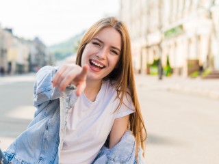 Динозавра, гуляющего по улицам города, сняли на видео в Наро-Фоминске
