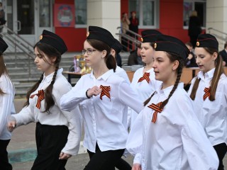 Победителей смотра строя и песни наградили в Ленинском округе