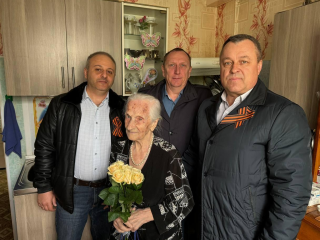 Ветеранов из Апрелевки поздравили с Днем Победы