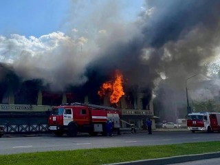 Пригоден ли остов сгоревшего здания ТЦ «Пионер» в Королеве выяснит комиссия до 10 июня