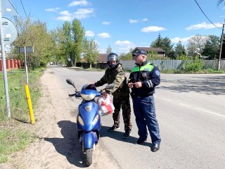 Сотрудники ГАИ раздали памятки владельцам двухколесных машин в Ногинске