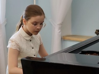 Десятилетнаяя пианистка из Ногинска стала стипендиатом благотворительного фонда и финалисткой международного конкурса