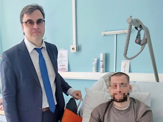 Депутат навестил в госпитале бойца из Реутова