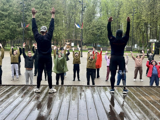 «Зарядка героя» с кавалером ордена Мужества прошла в Наро-Фоминске в Первомай