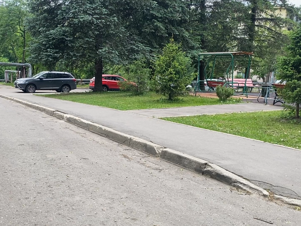 На Цветном бульваре во Власихе отремонтируют дорогу и бордюры
