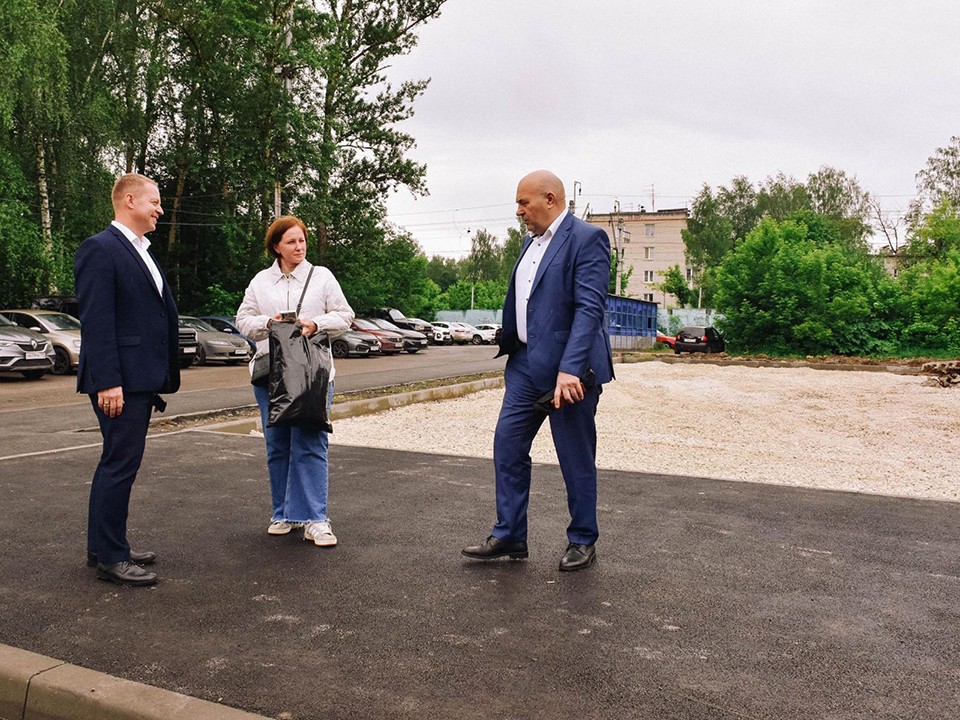 Депутаты Пушкинского проконтролировали ремонт дорог в округе