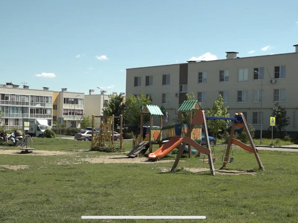 Пешеходам станет удобнее: в Домодедове продолжается замена тротуарного покрытия
