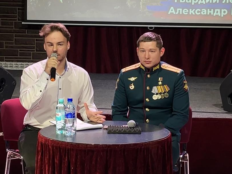 О самом страшном моменте на передовой рассказал нарофоминцам Герой России