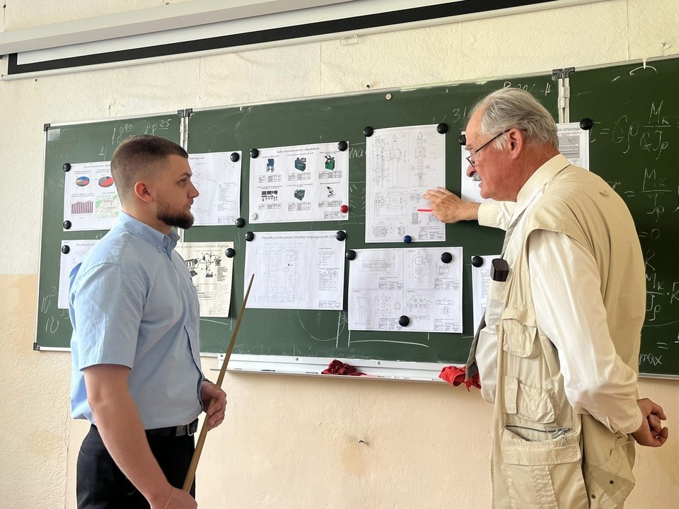 Предзащита дипломных работ началась в бронницком филиале МАДИ