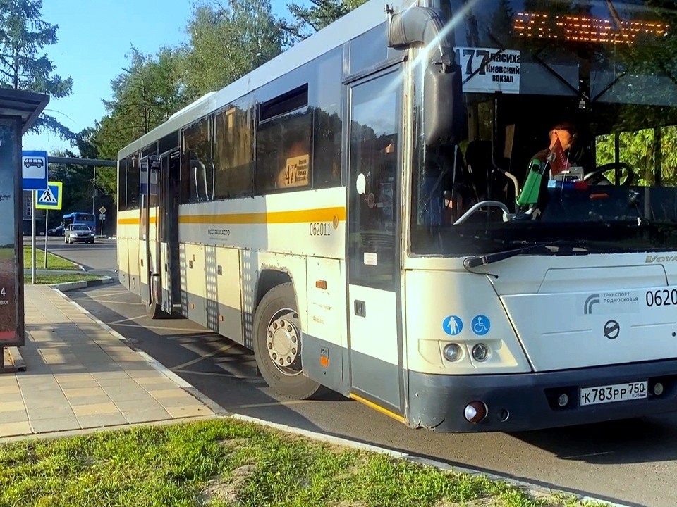 Во Власихе сделают дополнительную автобусную остановку на улице Маршала Жукова