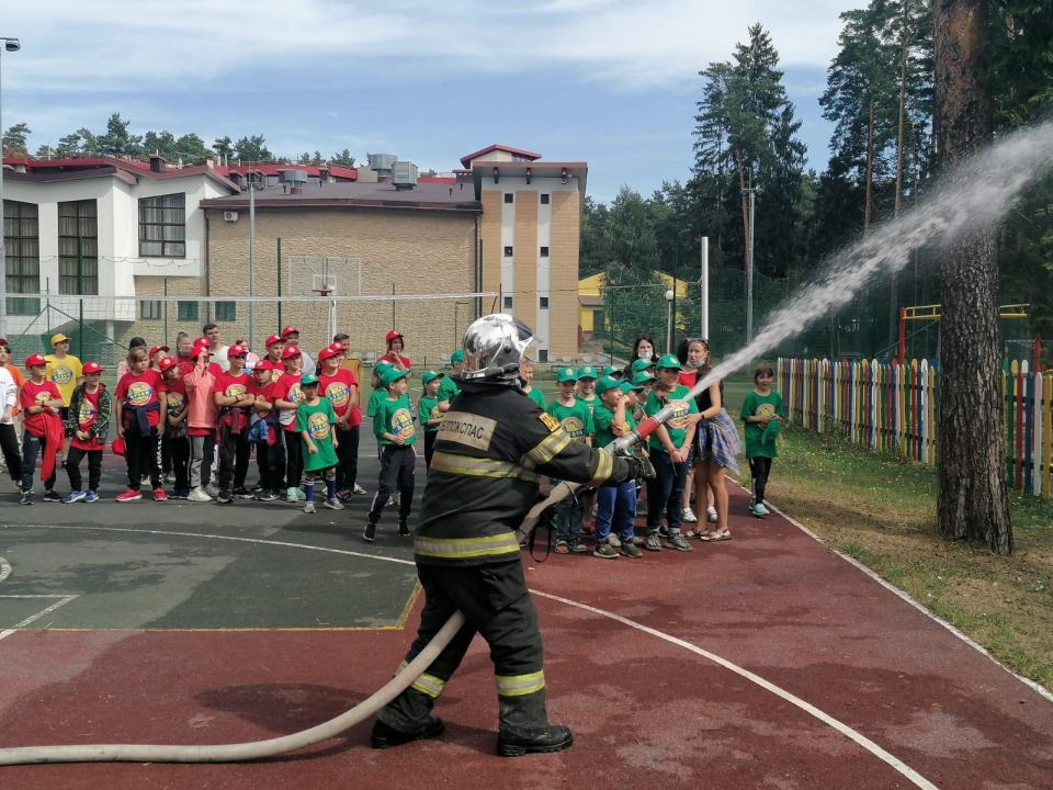 Пожарные провели урок безопасности для детей в Люберцах