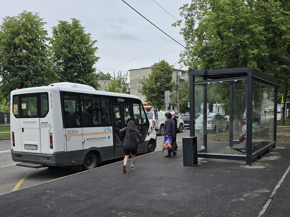 Новые автобусные павильоны установили на улице Ленина в Коломне