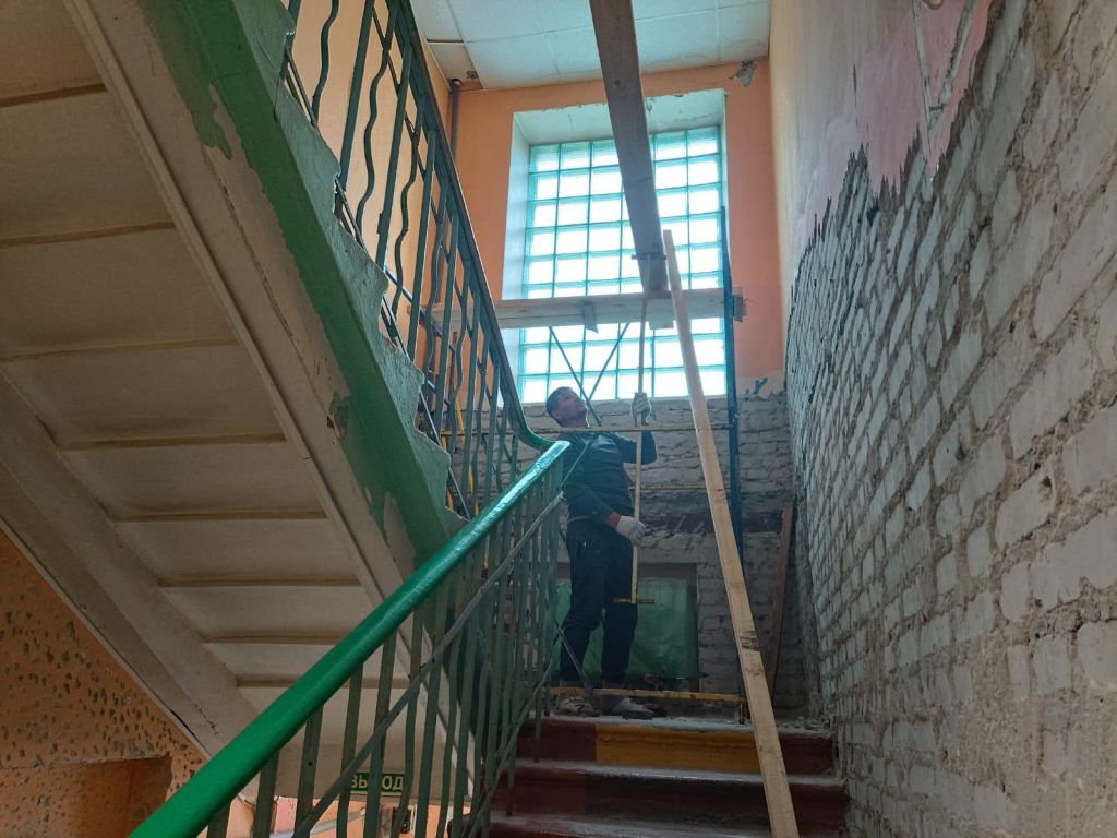 В Электростали начали ремонт Центра патриотического воспитания на улице Первомайской