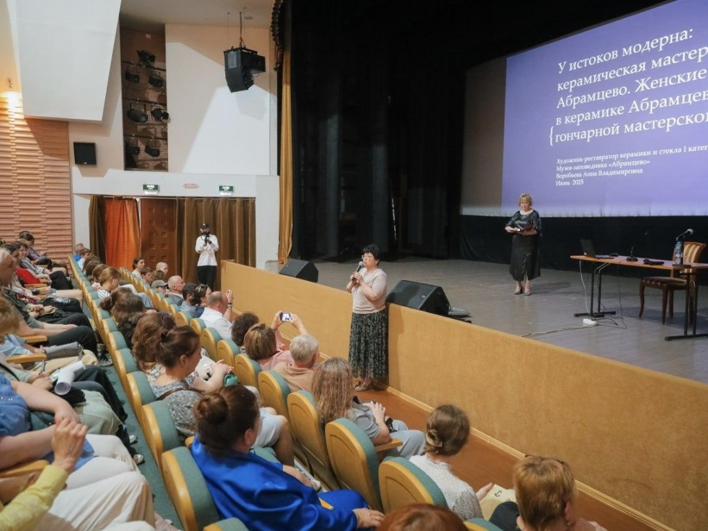 В Хотькове открылся всероссийский форум по авторской керамике «В традициях Абрамцева»