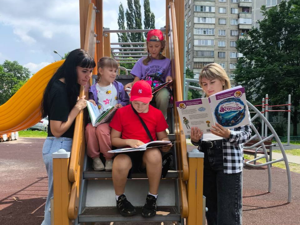 С книжными новинками познакомят маленьких дзержинцев 17 июня