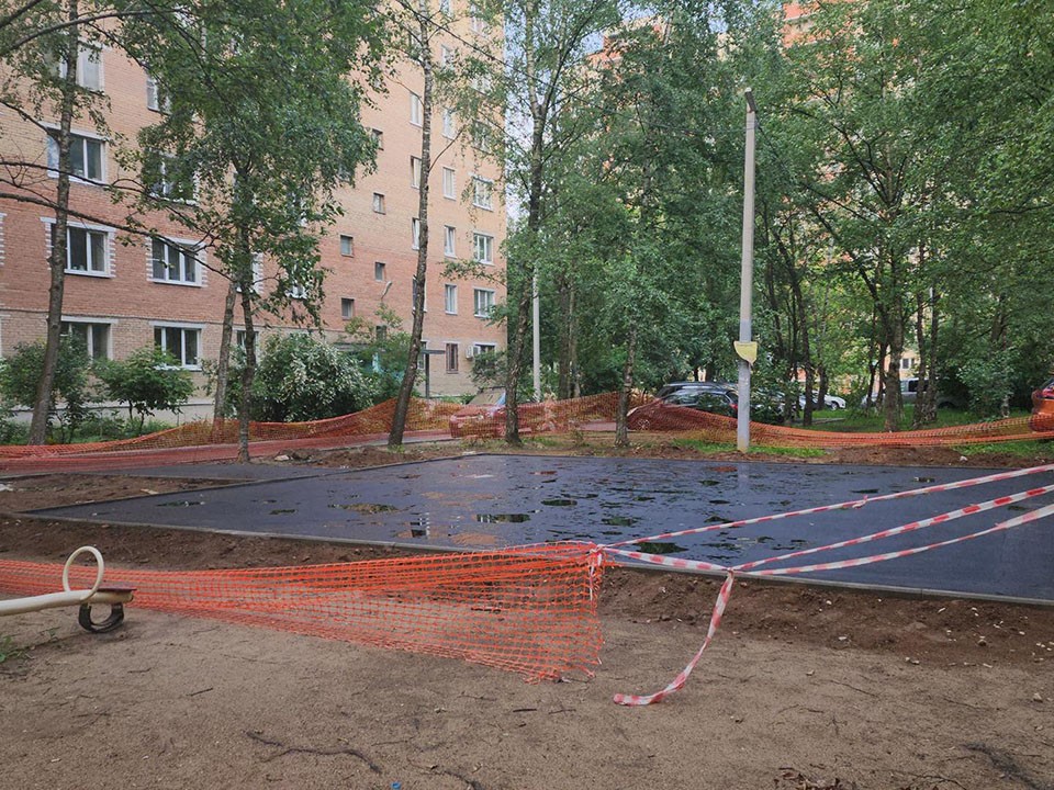 Новую детскую площадку в Дзержинце откроют до конца лета