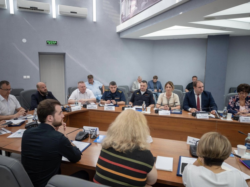 Власти Фрязино усилят контроль за безопасностью детских площадок после актов вандализма