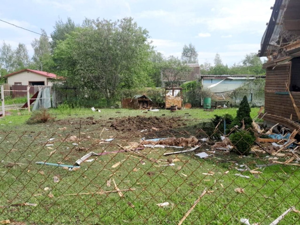 В Раменском спасают женщину, пострадавшую от сбитого беспилотника