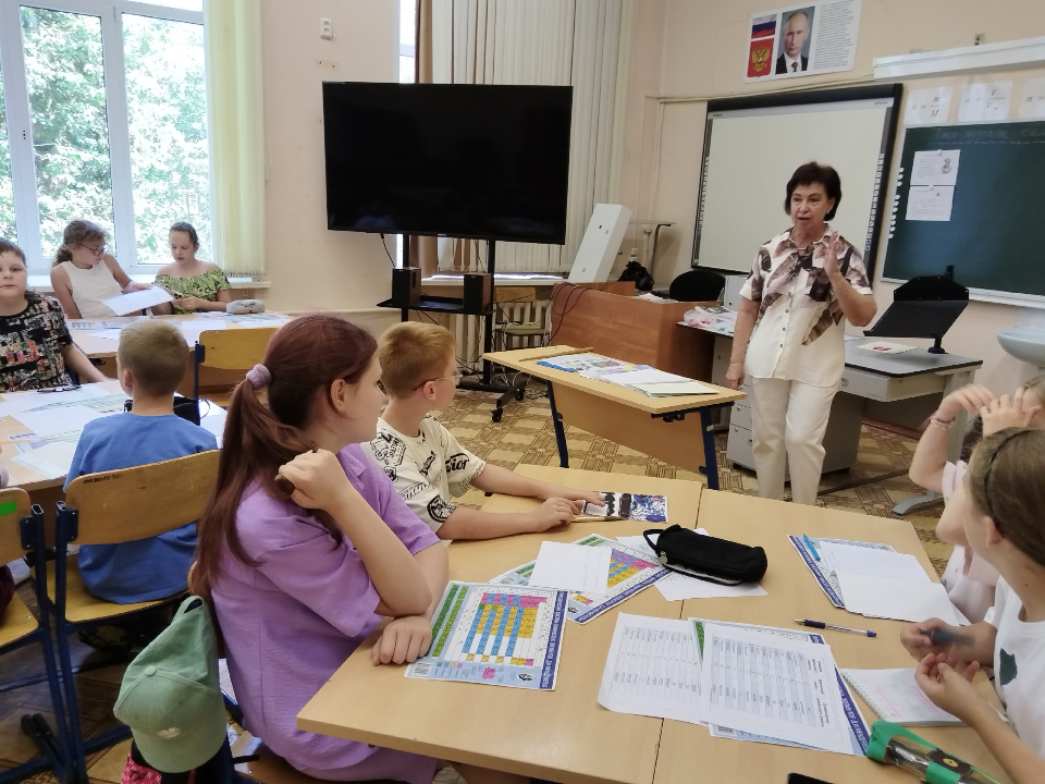 Летнюю медицинскую школу открыли в Коломне для самых маленьких школьников