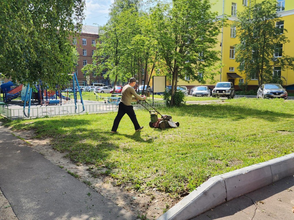 В Ступине привели в порядок двор дома №14 на улице Чайковского