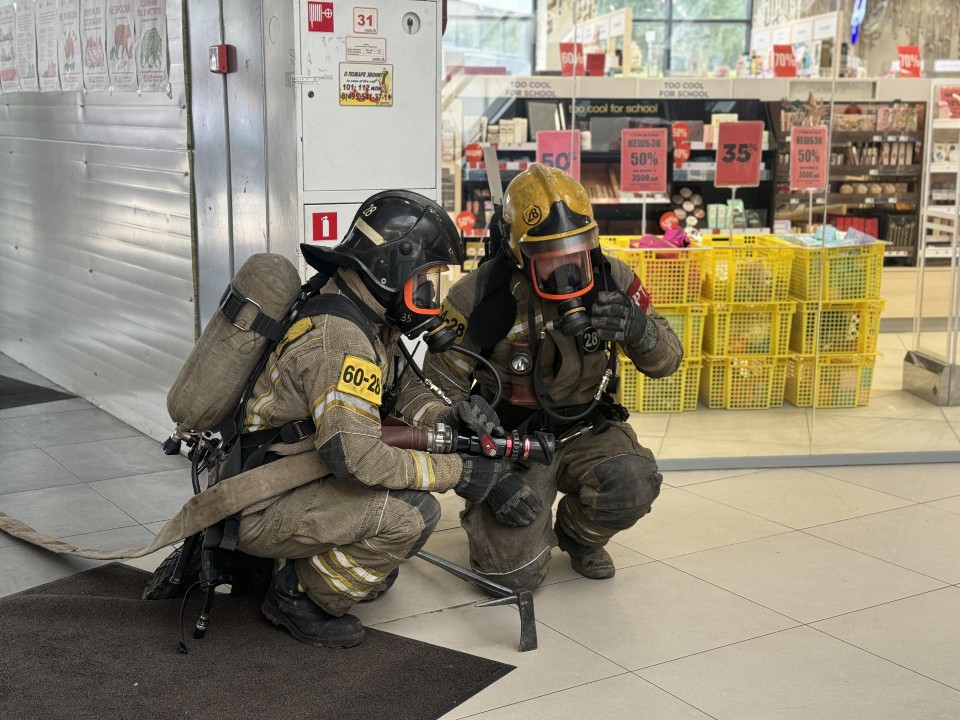 Учебный пожар в торговом центре Видного потушили за несколько минут