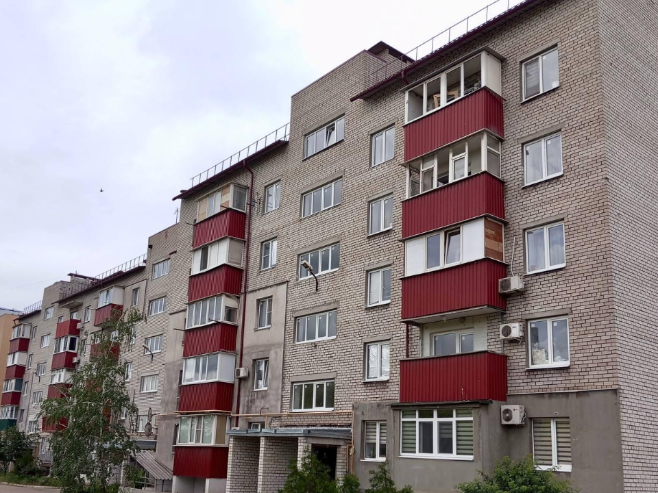 Подмосковные специалисты восстановили еще один дом в Мариуполе
