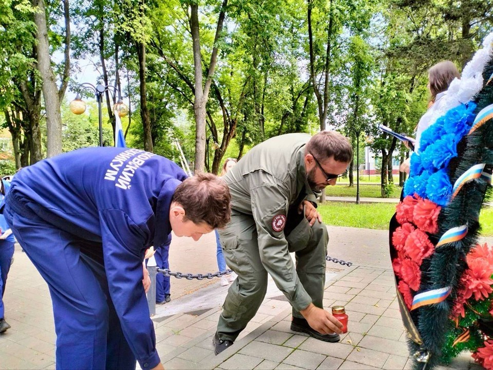 Молодежный центр «Молодость» провел патриотическую акцию «Свеча памяти»