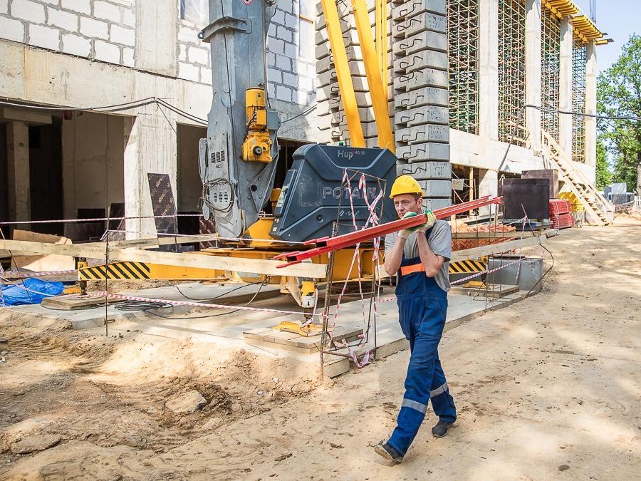 В Одинцове готовность пристройки к Немчиновскому лицею превысила 61%