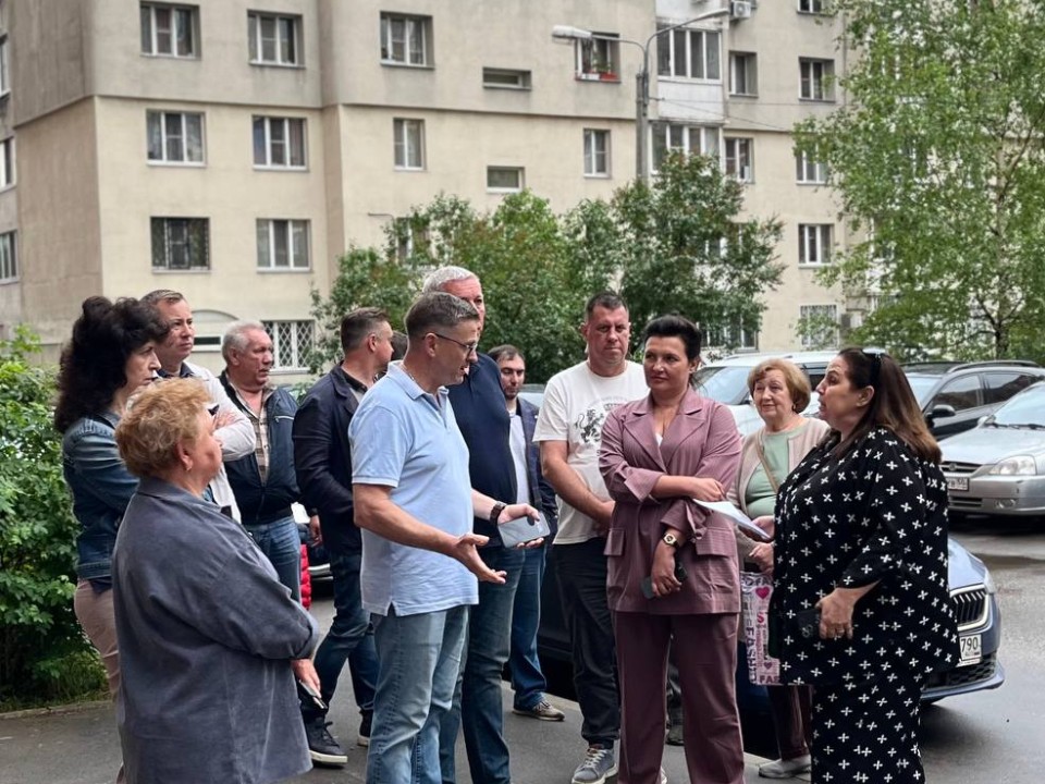 В Лобне стартовал ремонт дома №5к1 по улице Шадунца