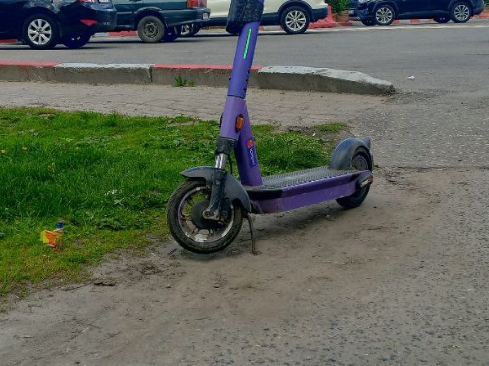 В Егорьевске юноша решил оригинально избавиться от самоката
