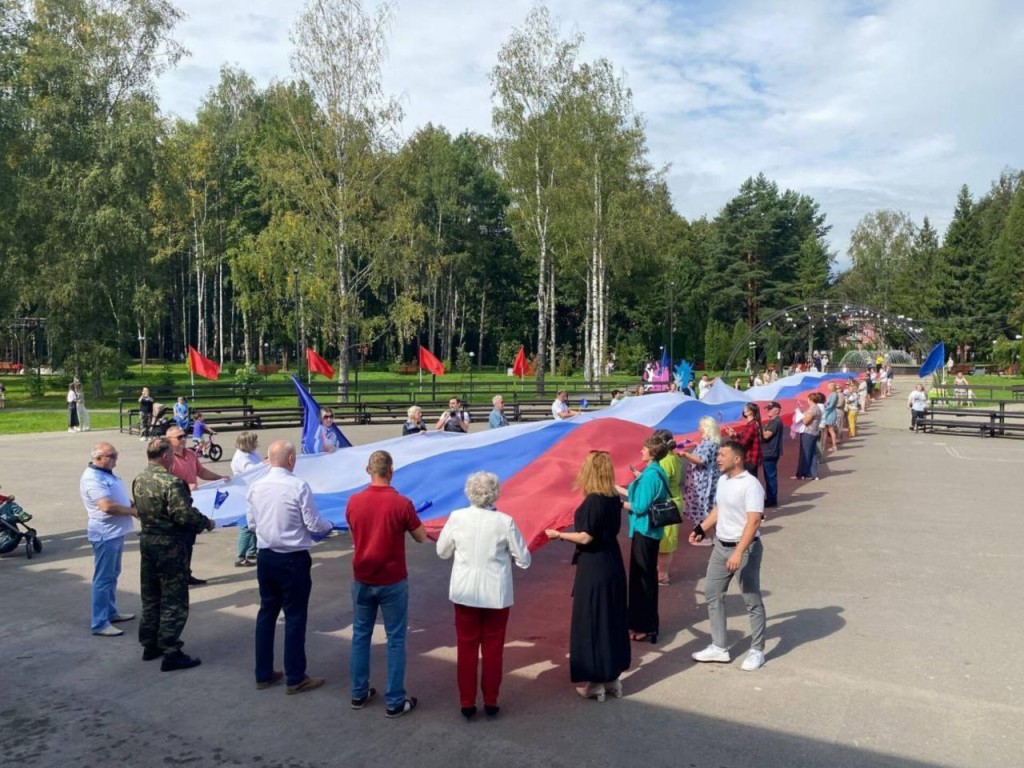 В День России в Талдоме волонтеры и общественники развернут 50-метровый триколор