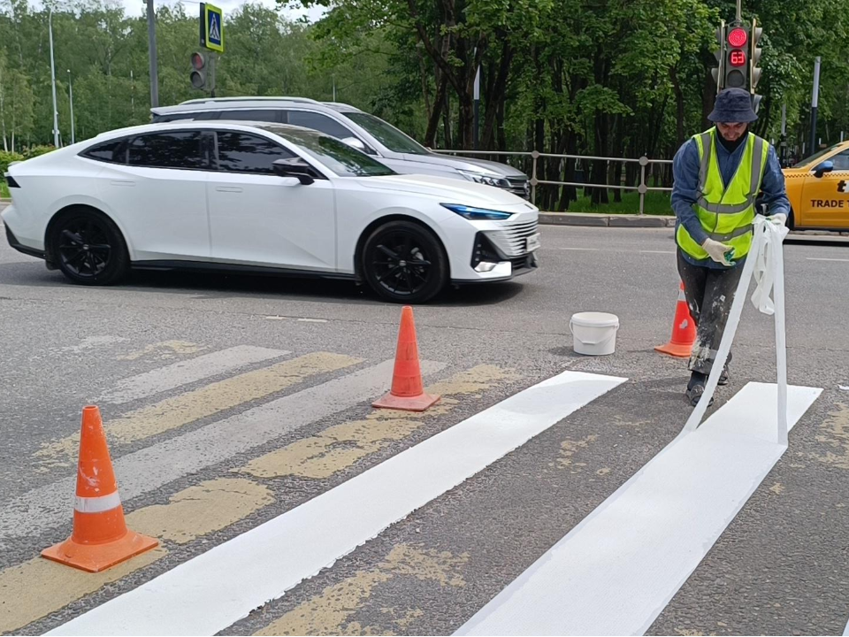 В Лобне обновили дорожную разметку на улице Циолковского