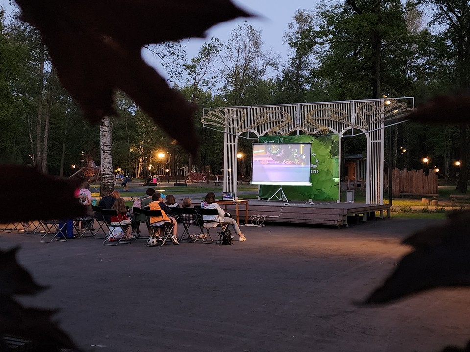 В парках Клина покажут мультфильмы на свежем воздухе в выходные