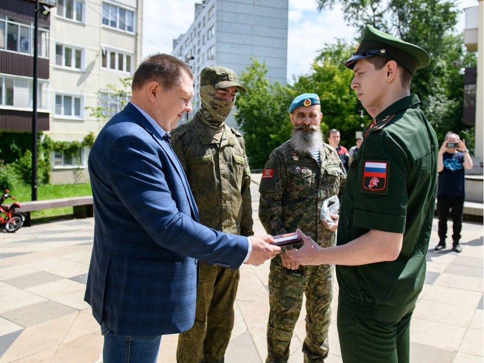 Лыткаринских юнармейцев наградили медалями и почетными знаками